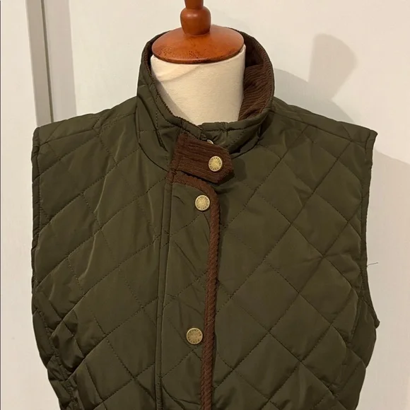 HUNTER Olive Quilted Women's Vest - Picture 3 of 9